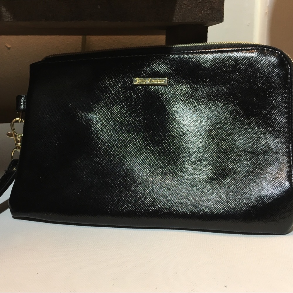 Juicy couture wristlet